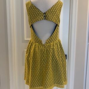 Monteau back cutout yellow lace dress